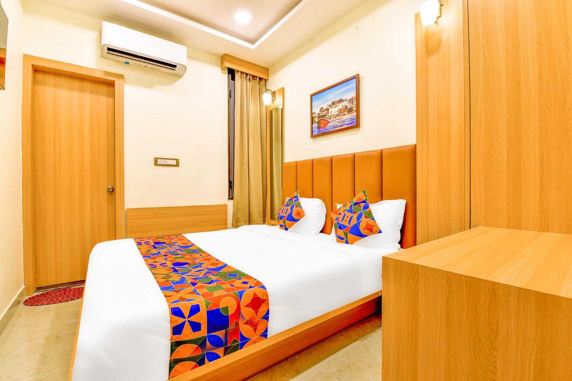 Fabexpress Mewar Shine Hotell Udaipur Exteriör bild
