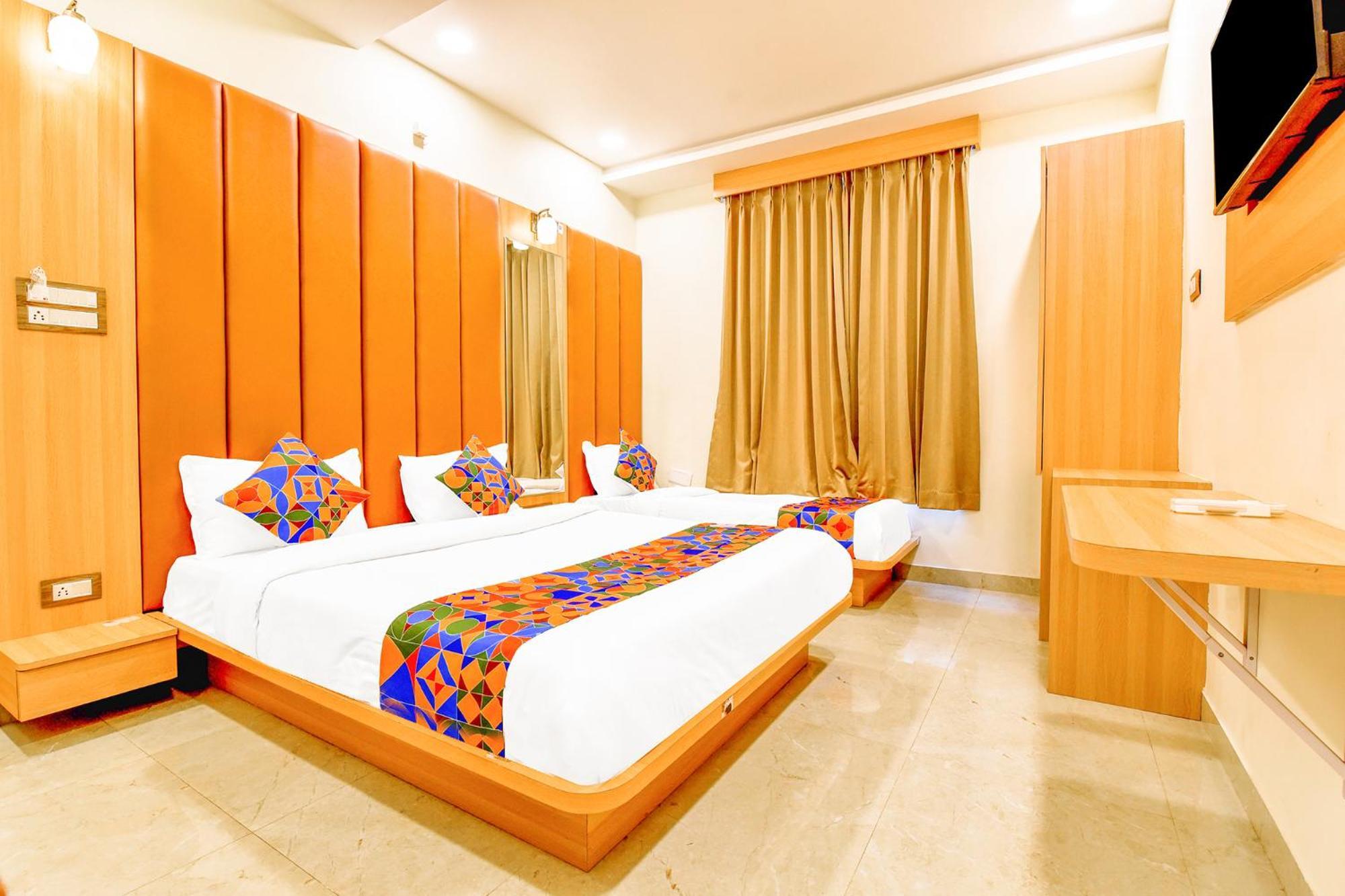 Fabexpress Mewar Shine Hotell Udaipur Exteriör bild