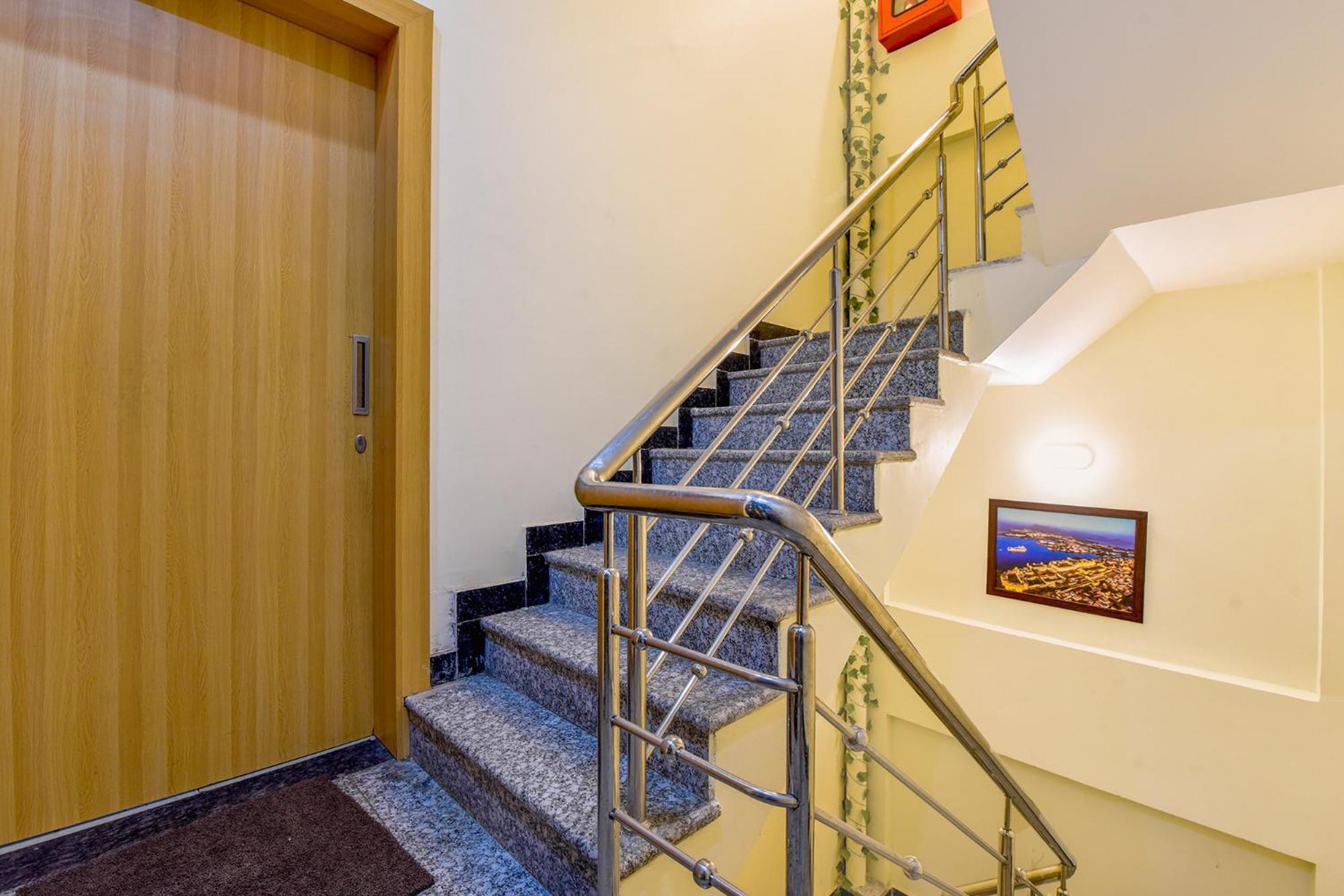 Fabexpress Mewar Shine Hotell Udaipur Exteriör bild